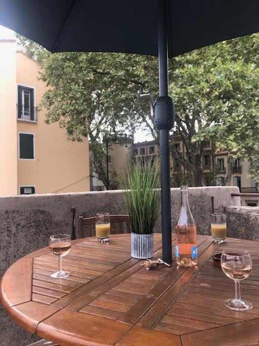 Au Coeur De Ville Avec Terrasse Сере Экстерьер фото